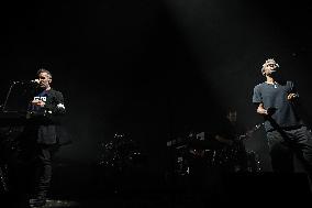 Massive Attack In Concert - Paris