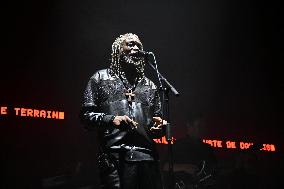 Massive Attack In Concert - Paris