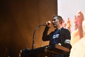Massive Attack In Concert - Paris