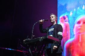 Massive Attack In Concert - Paris