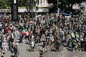 ICE Raids Spark Protest Riot - LA