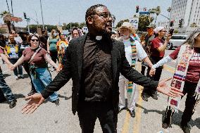 ICE Raids Spark Protest Riot - LA