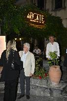 Taormina: La Botte Restaurant. Michael Douglas at La Botte Restaurant.