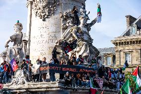 Protest Against The Interception of The Humanitarian Boat To Gaza - Paris