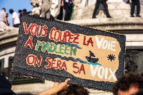 Protest Against The Interception of The Humanitarian Boat To Gaza - Paris