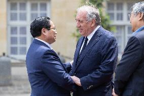 Francois Bayrou Meets with Vietnamese Prime Minister - Paris