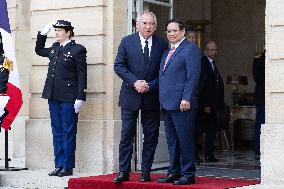 Francois Bayrou Meets with Vietnamese Prime Minister - Paris