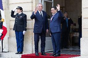 Francois Bayrou Meets with Vietnamese Prime Minister - Paris