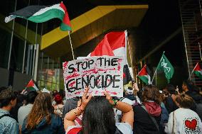Protests Gaza Ship Seizure - Hague