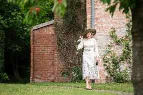 Queen Mathilde Visits the Ten Wijngaerde Princely Beguinage - Bruges