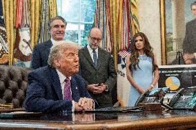 US Presdient Trump Speaks in the Oval Office at the White House on Fires and LA Protests