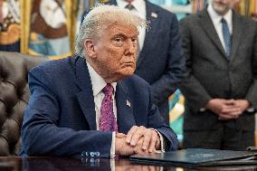 US Presdient Trump Speaks in the Oval Office at the White House on Fires and LA Protests