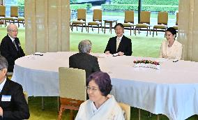 Emperor meets Japan Academy Prize winners