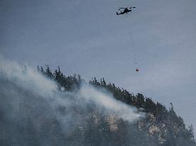 Dryden Creek Fire Rages North of Squamish - Canada
