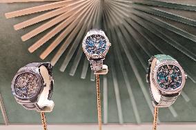 PIAGET