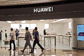 HUAWEI