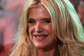 Victoria Silvstedt at French Basketball Championship - Monaco