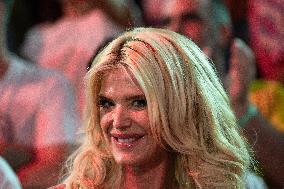 Victoria Silvstedt at French Basketball Championship - Monaco