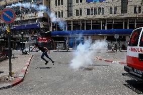 Israeli Army Kills Two - Nablus