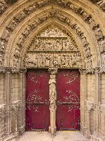 Exclusive - Illustration - The Cathedral of Notre Dame - Paris