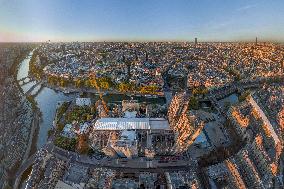 Exclusive - Illustration - The Cathedral of Notre Dame - Paris