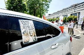 Angry Taxis Rally - Paris