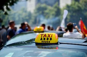 Angry Taxis Rally - Paris
