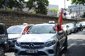Angry Taxis Rally - Paris