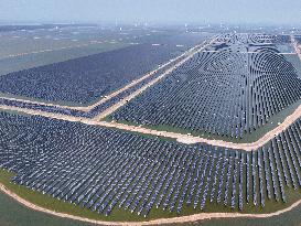 Scale of Wind And Photovoltaic Installed Capacity in China