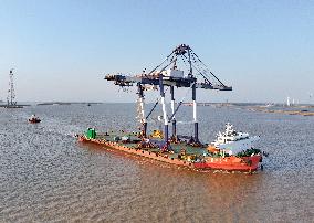 Large Container Quay Crane