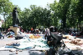 Homeless Gather to Demand Accommodation - Paris