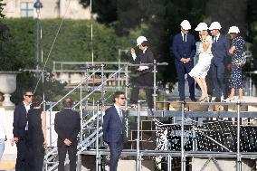 Emmanuel Macron visits the Olympic cauldron at the Tuileries - Paris