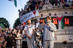 Rima Hassan at the Place de la Republique - Paris AJ