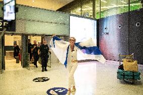 Israeli Flag Sparks Protest on Rima Hassan’s Arrival at CDG - Paris