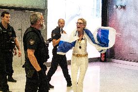 Israeli Flag Sparks Protest on Rima Hassan’s Arrival at CDG - Paris