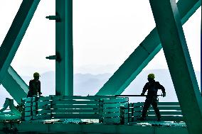 Construction of The Huajiang Grand Canyon Bridge - China