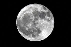 Strawberry Moon The Last Full Moon of Spring 2025 - India