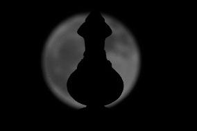 Strawberry Moon The Last Full Moon of Spring 2025 - India