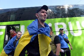Ukrainian Prisoners Reach Home After Prisoner Swap - Kiev