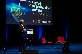 Bayrou at 27th Assises des Petites Villes de France - Saint-Remy de Provence