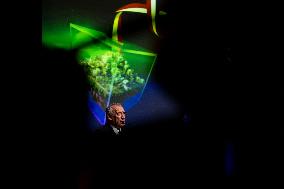 Bayrou at 27th Assises des Petites Villes de France - Saint-Remy de Provence