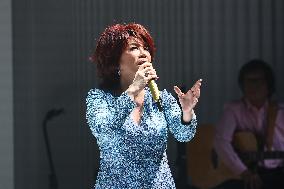 Singer Tsai Chin