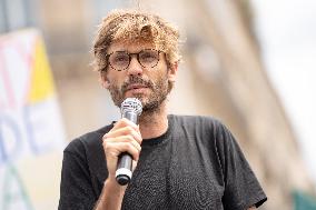 Pro-Palestinian demonstration with Rima Hassan - Paris AJ