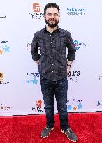 13th Annual Ed Asner And Friends Poker Night - LA