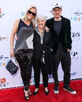 13th Annual Ed Asner And Friends Poker Night - LA