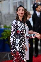 39th Cabourg Festival - Closing Ceremony Red Carpet