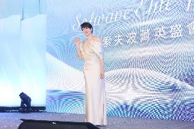 Singer Gigi Leung