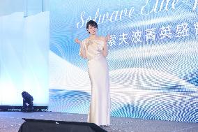 Singer Gigi Leung