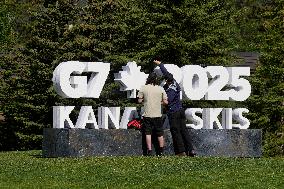 G7 Summit Illustration