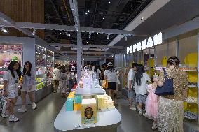 POP MART LABUBU Dolls